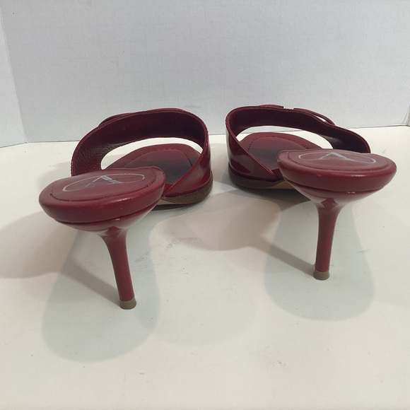 VALENTINO GARAVANI VLOGO PATENT LEATHER SANDALS 37.5